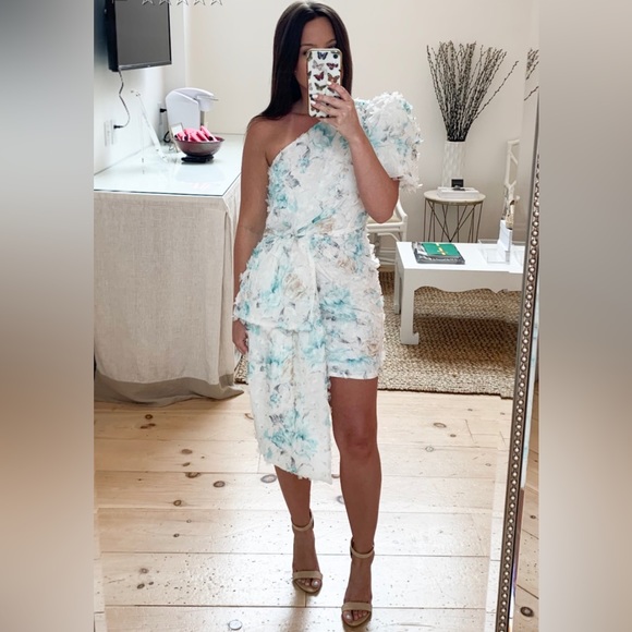 Elliatt Nala dress size 2 - Picture 2 of 2